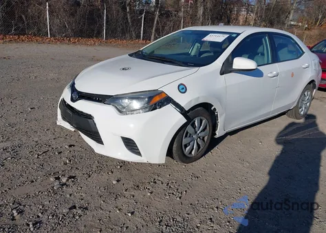 2016 Toyota Corolla Le z USA, uszkodzony, nr VIN 2T1BURHE4GC717535